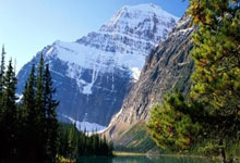 必赢亚洲官网：高清：西甲皇马2-1黄潜 姆巴佩双响怒吼庆祝.